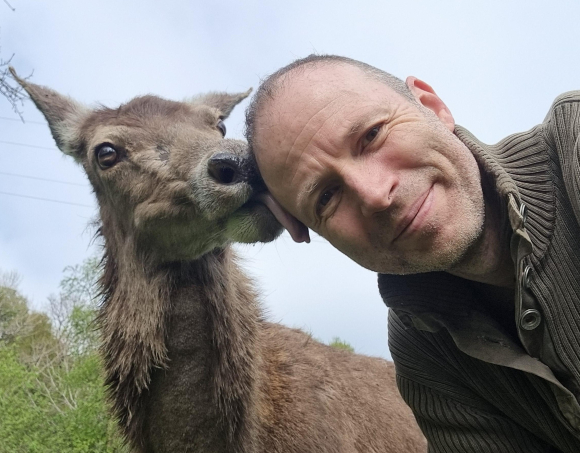 Dagleg leiar i Norsk Hjortesenter, Jon Anders Stavang vil at fleire skal oppdage hjorten som råvare. Foto: Privat Dagleg leiar i Norsk Hjortesenter, Jon Anders Stavang vil at fleire skal oppdage hjorten som råvare. Foto: Privat